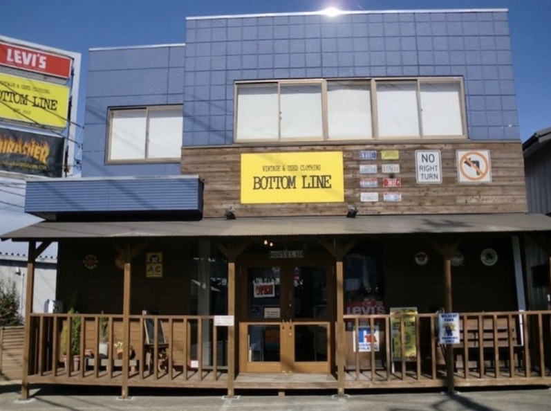 ヴィンテージ古着店ボトムラインのヴィンテージな外観